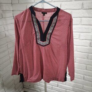 Talbots Ladies V-neck Straight Fit Red & Navy Size Medium Lightweight Blouse